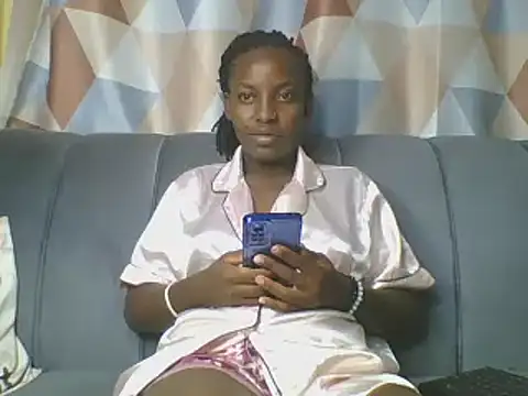 Snapshot of HoLy-ViRgiN chatting on 03.05.25 HoLy-ViRgiN online show from 03.05.25