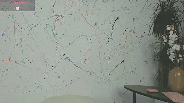 Snapshot of sonia_esd chatting on 12.03.25 sonia esd online show from 12.03.25