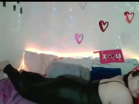 Snapshot of celestehot707rs chatting on 02.24.25 celestehot707rs online show from 02.24.25