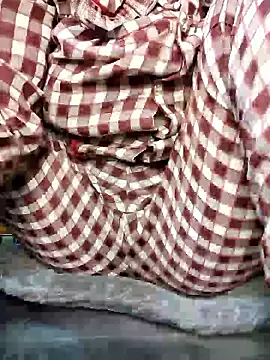 Snapshot of Mie610 chatting on 01.07.26 Mie610 online show from 01.07.26