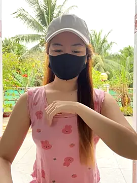 BabyThree  online show from 09.22.25