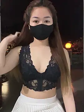 BabyThree  online show from 02.04.26