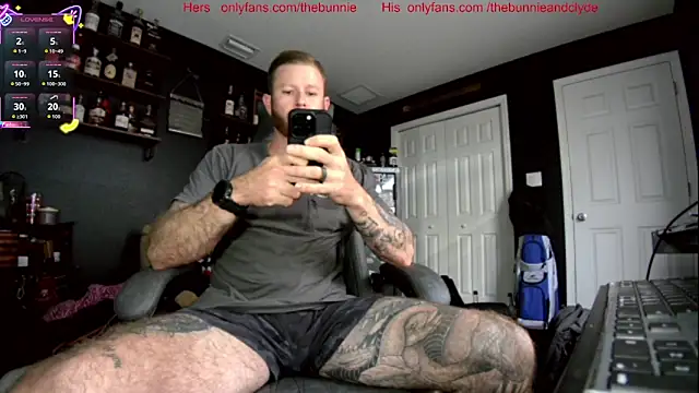 chillinthemosttt online show from 10.24.25