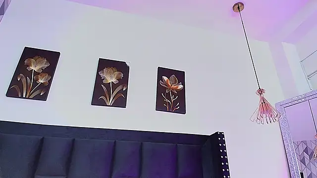 innocentlady  online show from 02.15.25