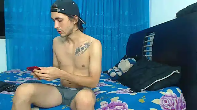 Hot Sharks  online show from 09.30.25