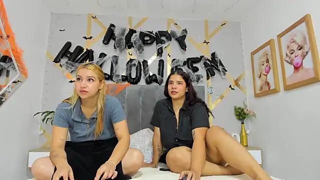 Snapshot of Danna_Reyees chatting on 10.09.25 Danna Reyees online show from 10.09.25