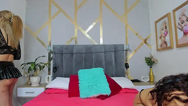 Snapshot of Danna_Reyees chatting on 11.22.25 Danna Reyees online show from 11.22.25