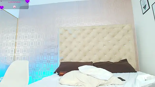 Sara Desire online show from 01.31.25