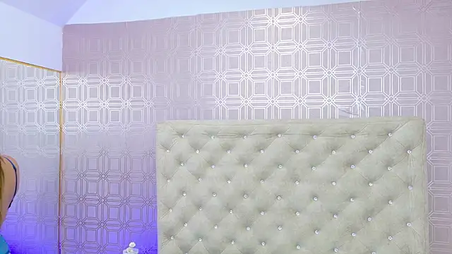 Sara Desire online show from 09.20.25