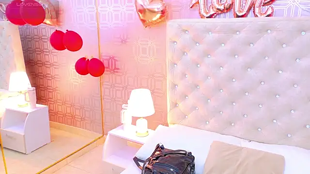 Sara Desire online show from 02.18.26