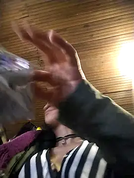 rebekka simpson online show from 11.15.25