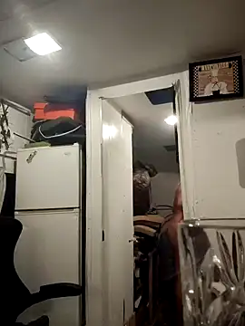 allissonw13 online show from 12.05.24