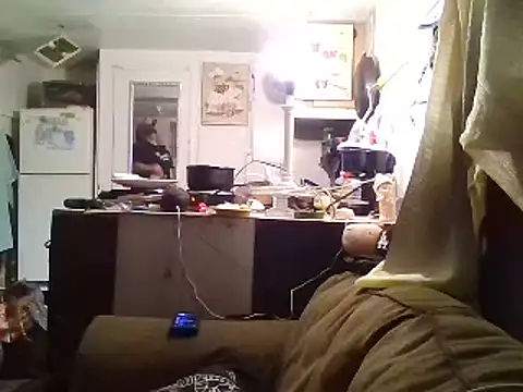 allissonw13 online show from 01.24.25