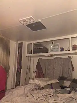 allissonw13 online show from 02.10.25