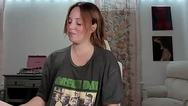 Snapshot of Blaze_Baby chatting on 09.19.25 Blaze Baby online show from 09.19.25