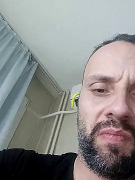 Snapshot of CashhoOUT chatting on 04.04.26 CashhoOUT online show from 04.04.26