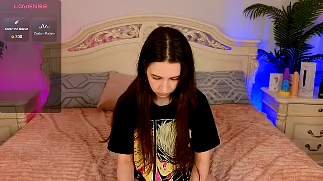 Snapshot of ur_kitty__ chatting on 10.04.25 ur kitty online show from 10.04.25