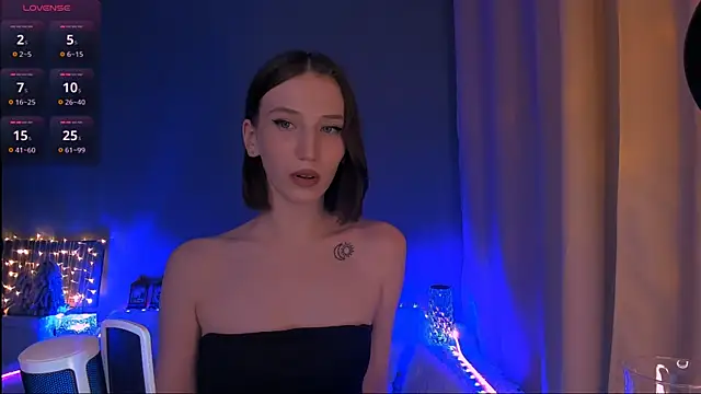 ellaamber online show from 01.12.25