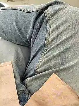 A man in public online show from 10.13.25