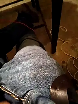 Snapshot of A_man_in_public chatting on 02.24.26 A man in public online show from 02.24.26