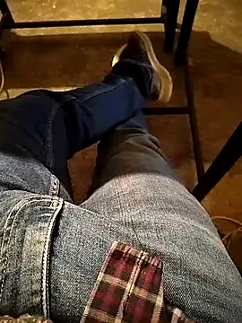 Snapshot of A_man_in_public chatting on 02.25.26 A man in public online show from 02.25.26