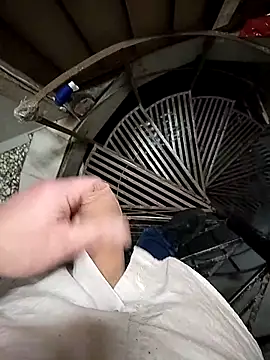 Snapshot of A_man_in_public chatting on 03.11.26 A man in public online show from 03.11.26