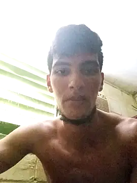 Snapshot of freddywwm chatting on 04.06.26 freddywwm online show from 04.06.26