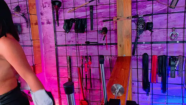 alexia aitanaa  online show from 04.27.26