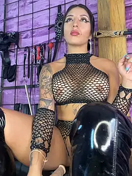 alexia aitanaa  online show from 06.25.26