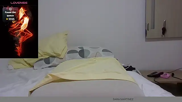 saramartinez1000 online show from 10.30.25