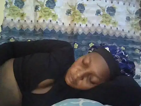 Midnight Clique  online show from 11.01.25