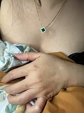 Snapshot of Julibeng chatting on 01.21.25 Julibeng online show from 01.21.25