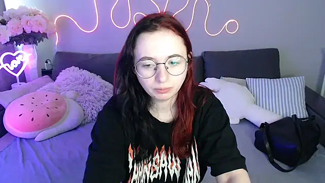 Mini Diva online show from 06.10.26