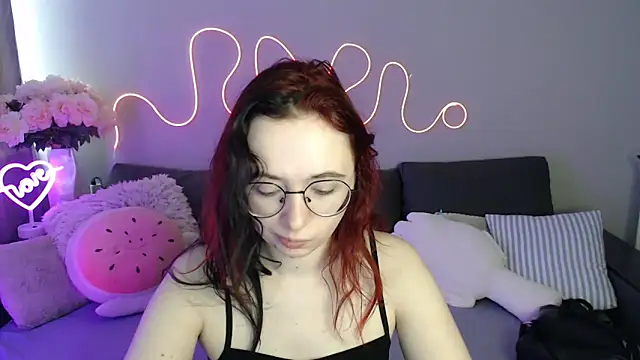 Mini Diva online show from 06.11.26