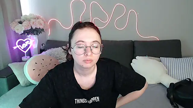 Mini Diva online show from 06.23.26