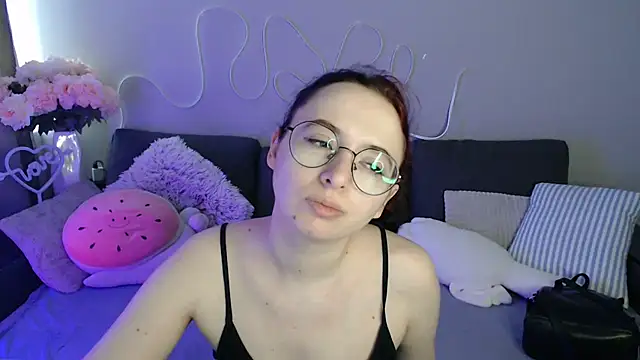 Mini Diva online show from 06.30.26