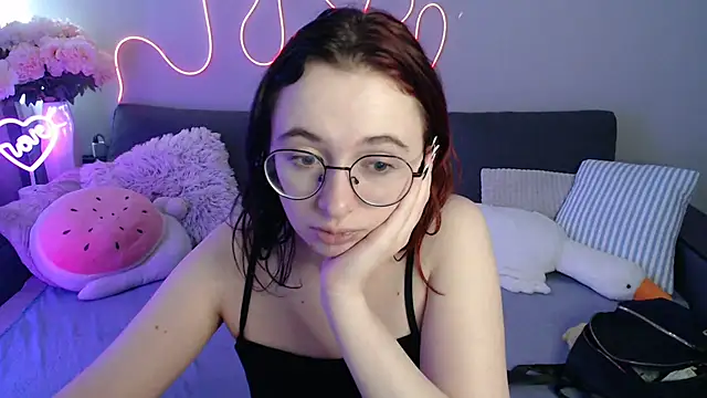 Mini Diva online show from 07.14.26