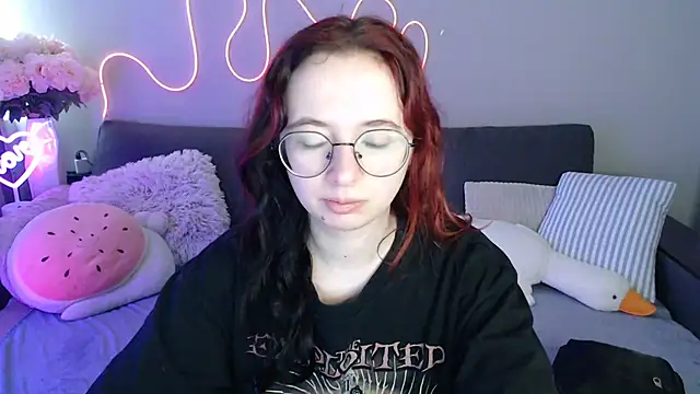 Mini Diva online show from 07.17.26