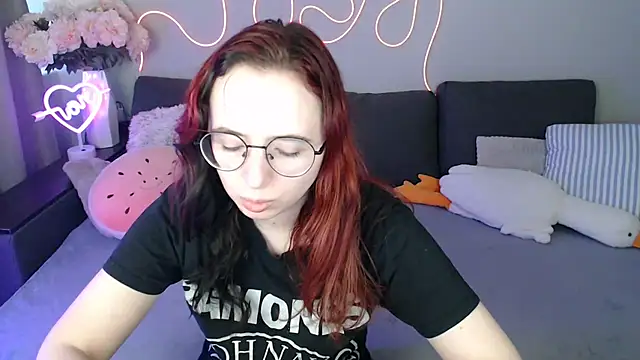 Mini Diva online show from 07.28.26