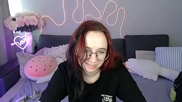 Mini Diva online show from 07.30.26