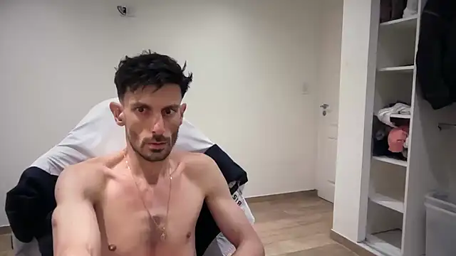 nicolaaaaas online show from 11.12.25