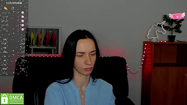 Snapshot of annakillianox chatting on 02.15.25 annakillianox online show from 02.15.25