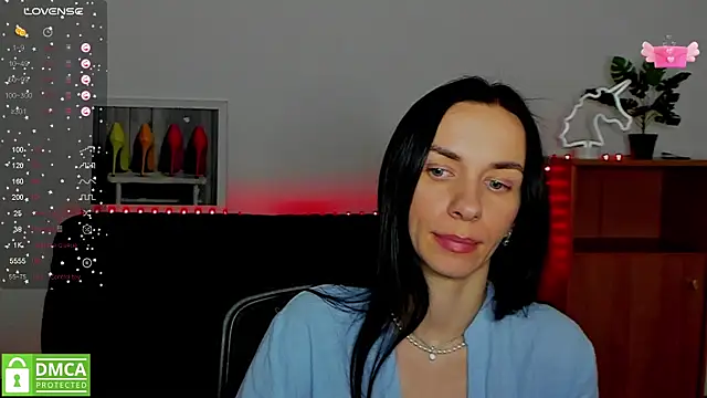 Snapshot of annakillianox chatting on 02.18.25 annakillianox online show from 02.18.25