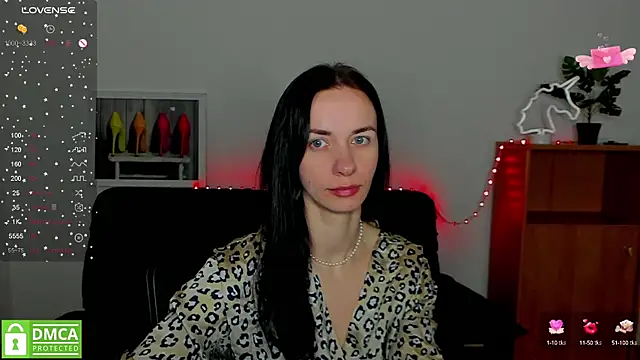 Snapshot of annakillianox chatting on 03.08.25 annakillianox online show from 03.08.25