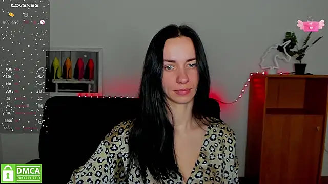 Snapshot of annakillianox chatting on 03.18.25 annakillianox online show from 03.18.25