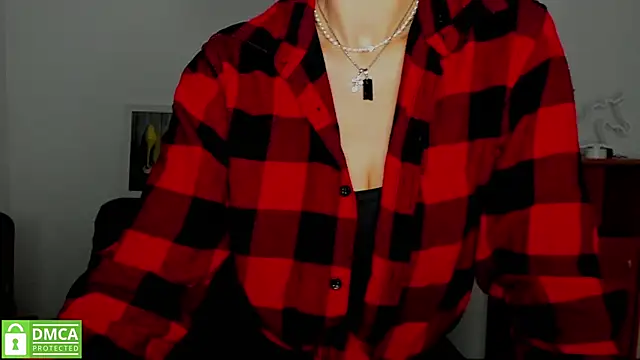 Snapshot of annakillianox chatting on 09.30.25 annakillianox online show from 09.30.25