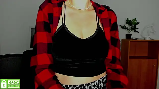 Snapshot of annakillianox chatting on 10.16.25 annakillianox online show from 10.16.25