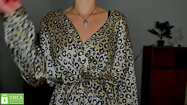 Snapshot of annakillianox chatting on 10.24.25 annakillianox online show from 10.24.25