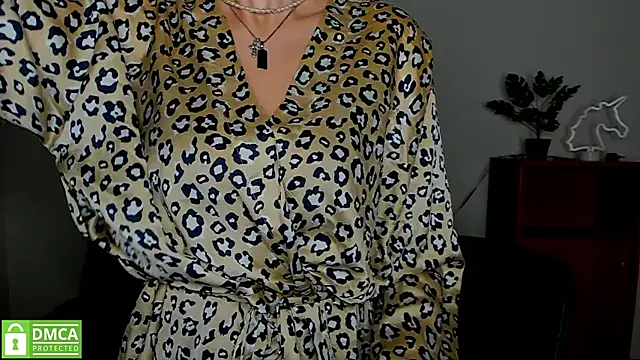 Snapshot of annakillianox chatting on 11.09.25 annakillianox online show from 11.09.25