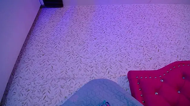 luly pink online show from 11.29.25